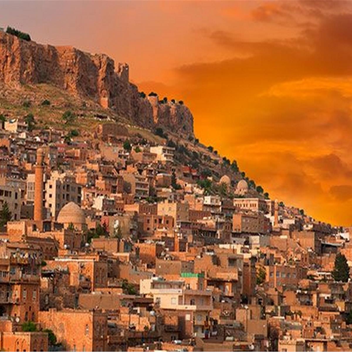 İzmir çıkışlı Uçaklı 2 gece 3 gün Konaklamalı Butik Mardin ve Diyarbakır Turu