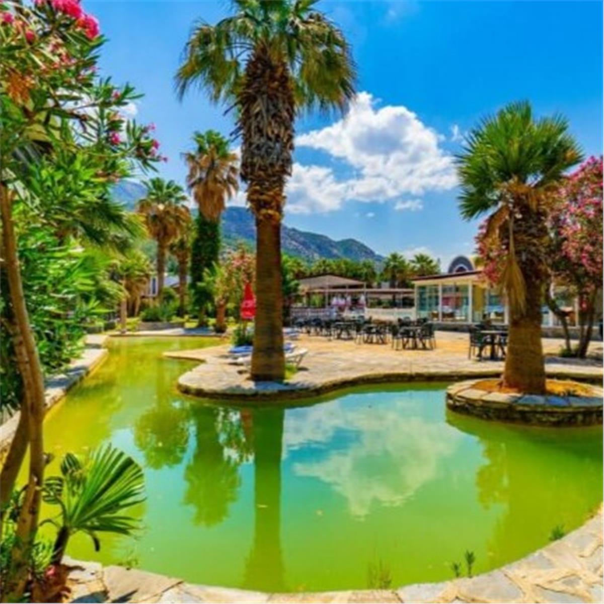 İzmir Çıkışlı 1 Gece 2 Gün Larina Thermal Resort & Spa Konaklamalı Pamukkale Termal Buldan Turu