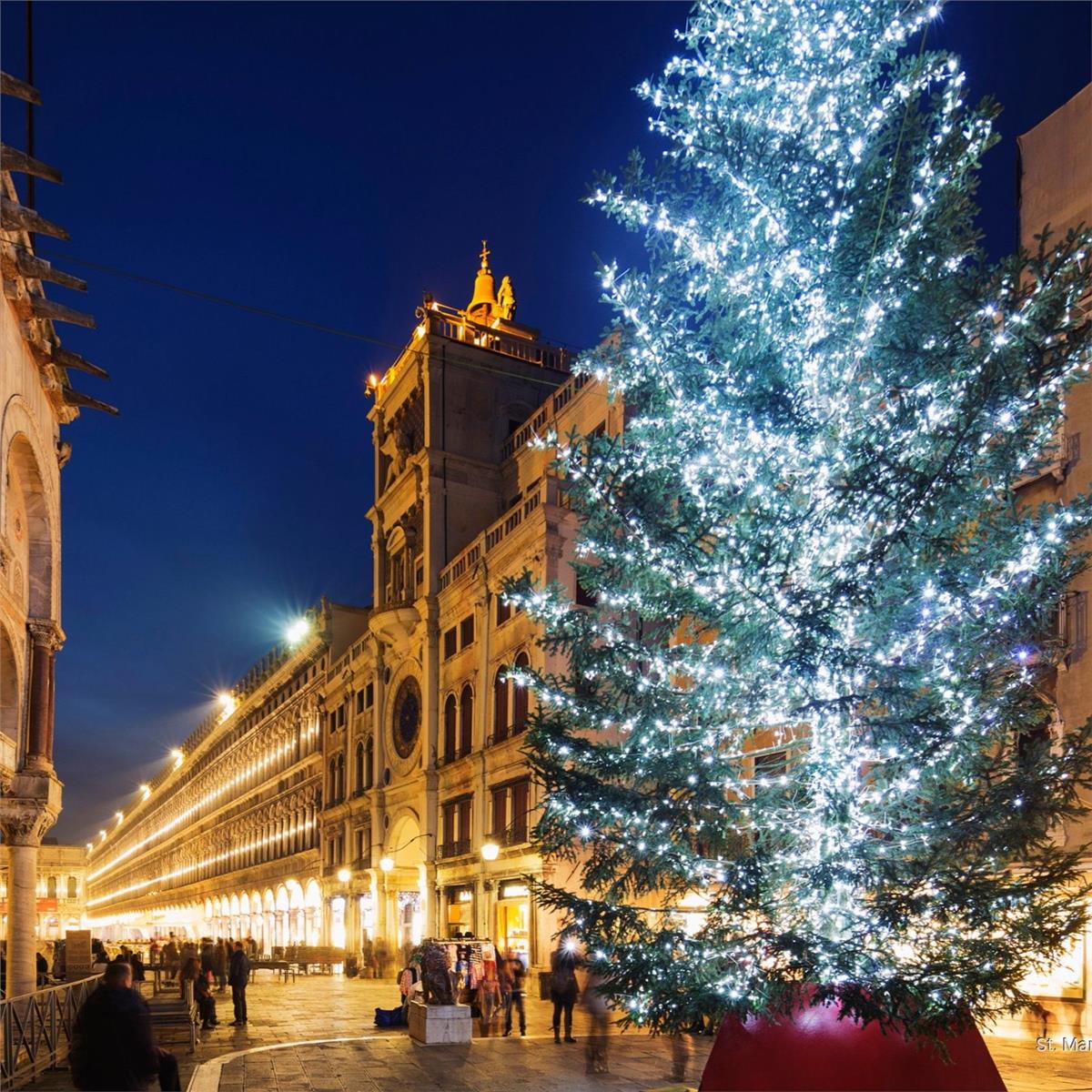İzmir'den Uçaklı 3 Gece 4 Gün Konaklamalı Kuzey italya ve Verona Noel Zamanı Turu
