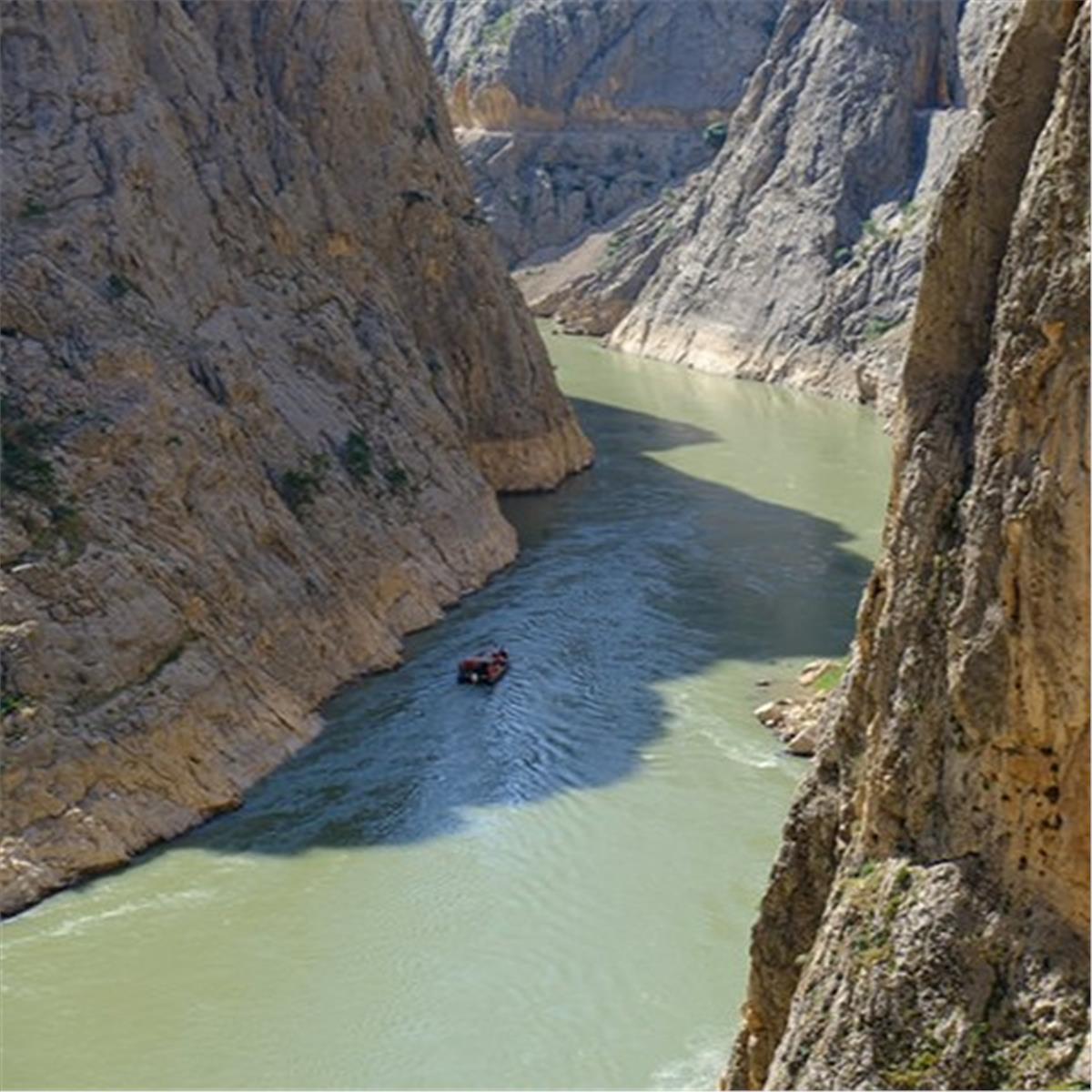 İzmir'den Uçak İle Kalkışlı 3 Gece 4 Gün Konaklamalı Tunceli Kemaliye Divriği Turu