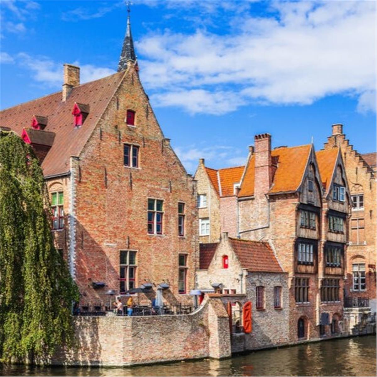 İzmir'den Uçaklı 5 Gece 6 Gün Konaklamalı Avrupa Esintileri Paris Disneyland Turu