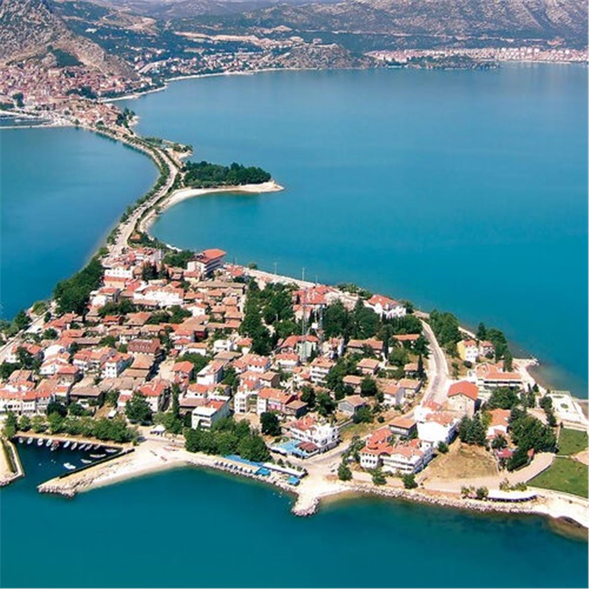 İzmir Hareketli Yılbaşı Özel 2 Gece 3 Gün 5* Barida Hotel Konaklamalı Isparta Davraz Kayak Merkezi Turu