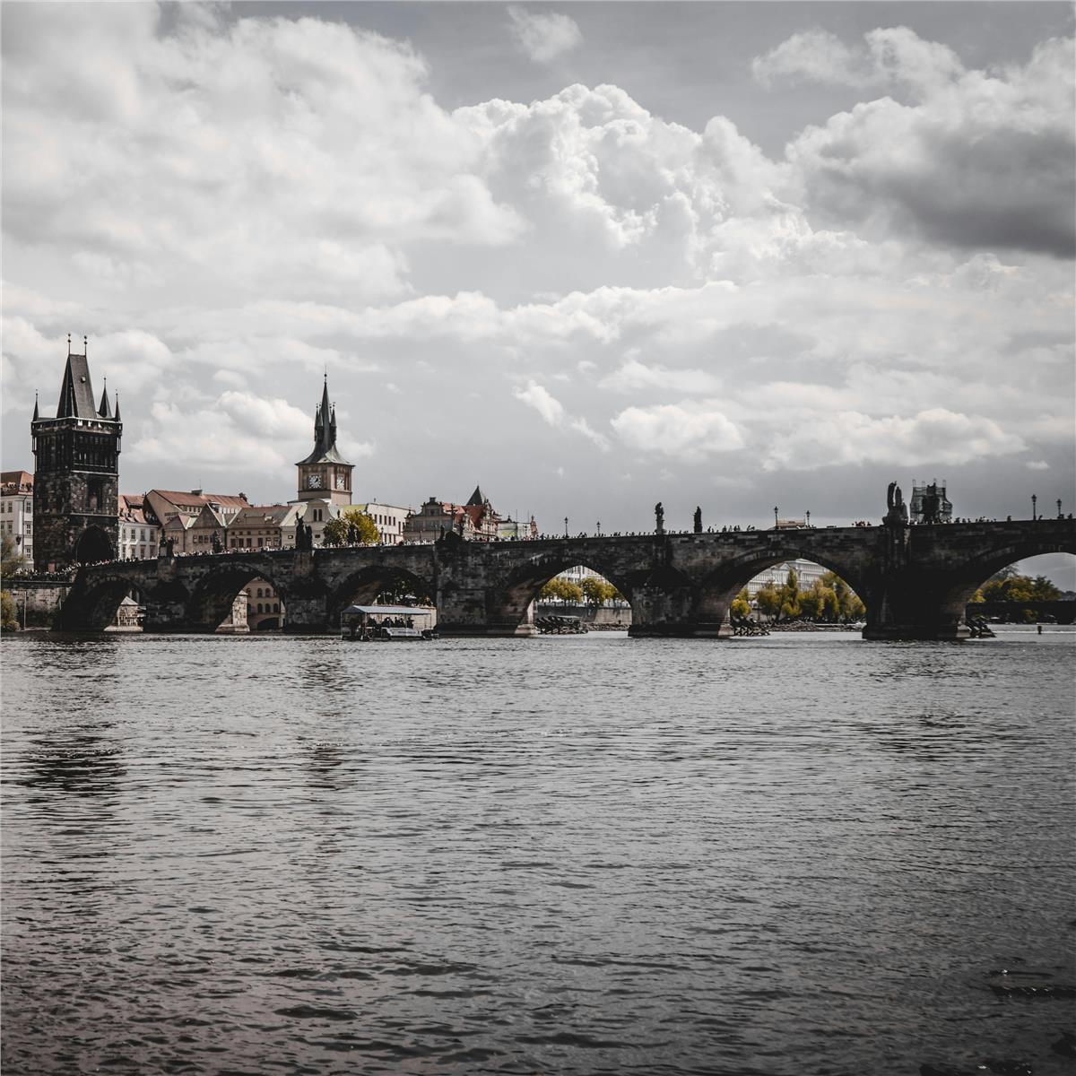 İzmir'den Uçaklı 5 Gece 6 Gün Konaklamalı Orta Avrupa Yıldızları Ve Almanya Turu