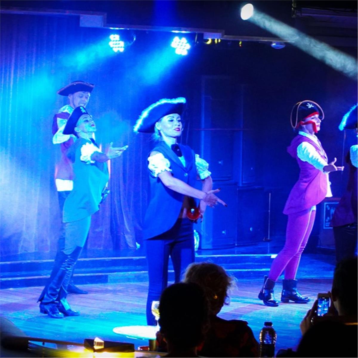 Gemini İle Kuşadası Kalkışlı 3 Gece 4 Gün Konaklamalı Patmos, Atina, Mikonos, Santorini, Rodos ile Yunan Adaları Turu