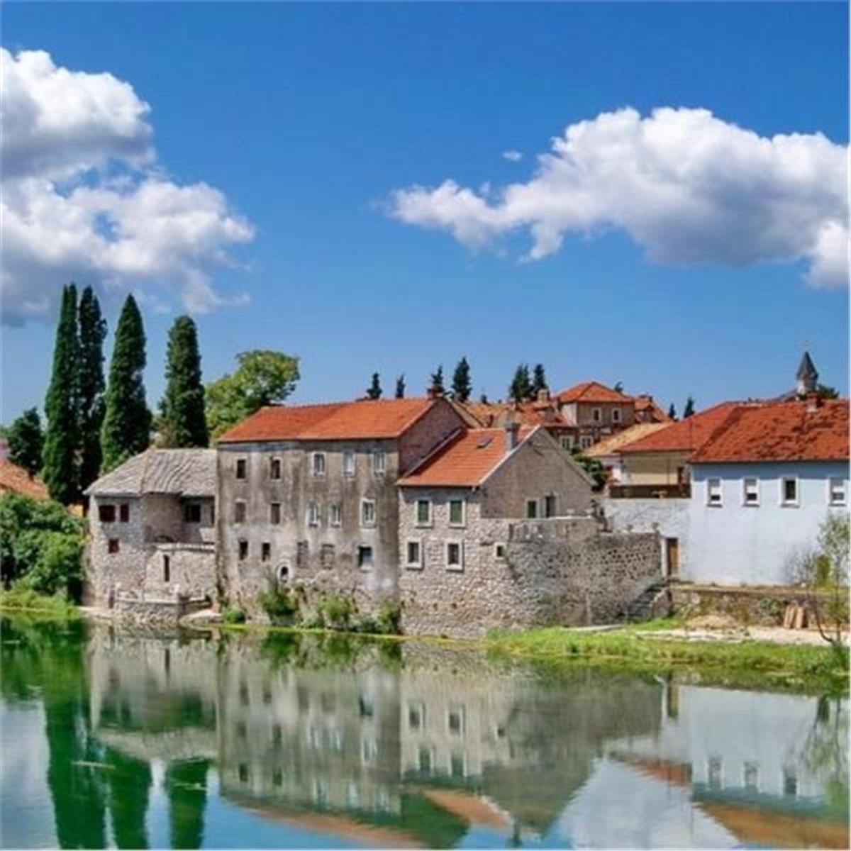 İzmir'den Direkt Sefer İle Uçaklı ve 7 Gece 8 Gün Konaklamalı Büyük Balkan Rotası Turu