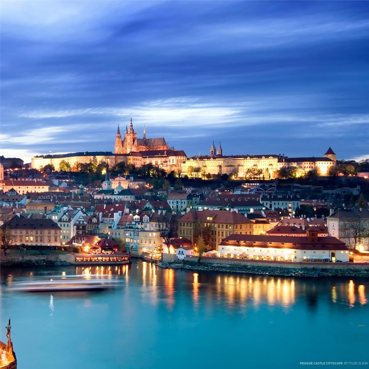 İzmir'den Uçaklı 4 Gece 5 Gün Konaklamalı Orta Avrupa Turu