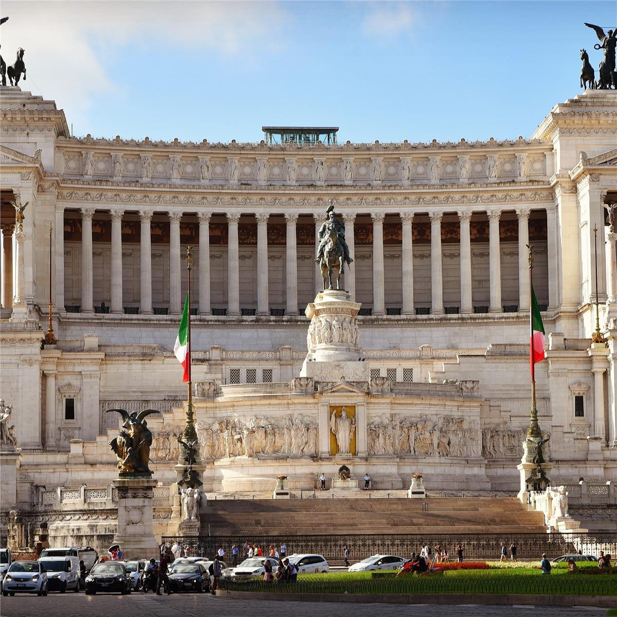İzmir'den Uçaklı 7 Gece 8 Gün Konaklamalı Görkemli Roma Tarih ve Sanat Turu