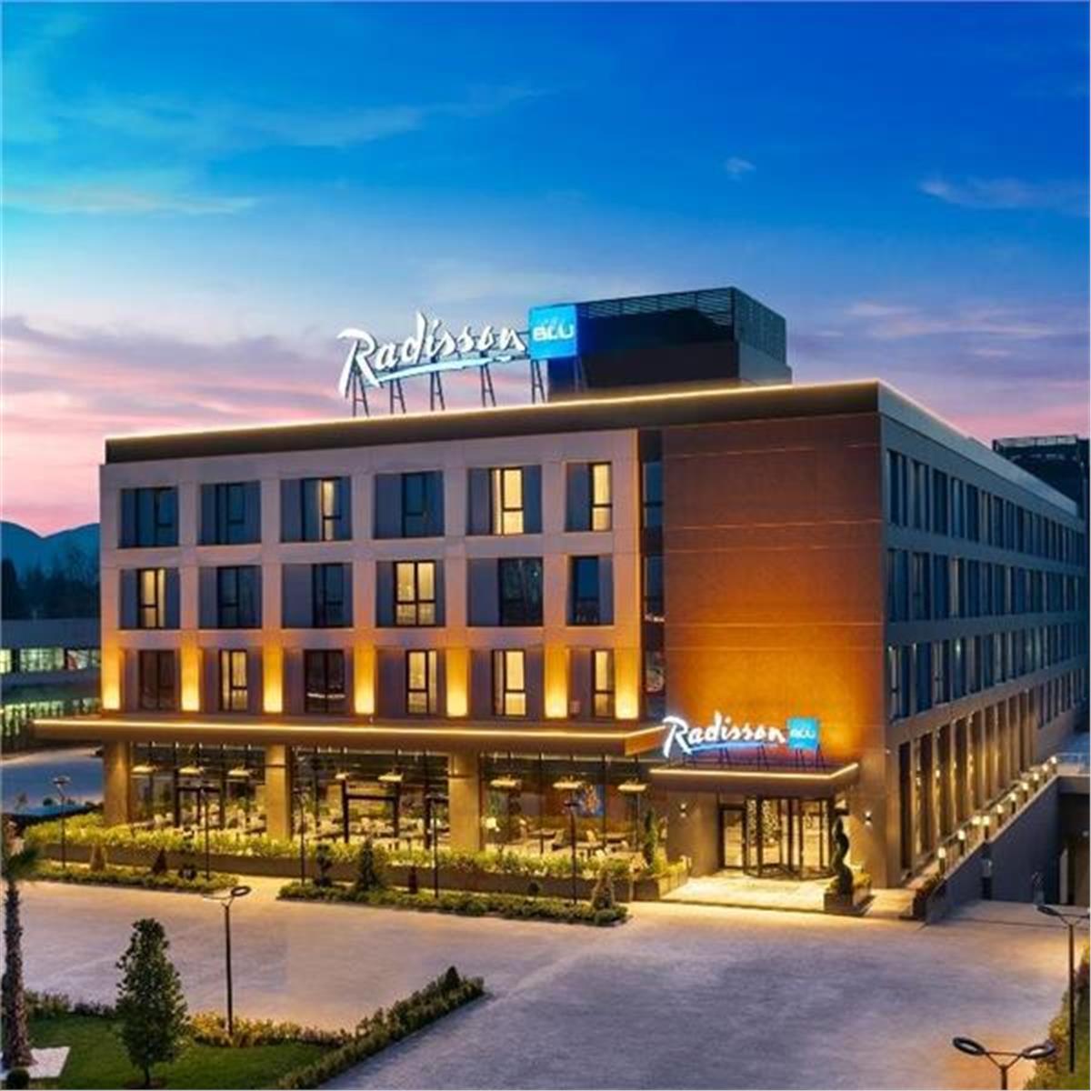 İzmir çıkışlı 2 gece 3 gün 5 Yıldızlı Radisson Blu Konaklamalı Abant, Kartalkaya, kartepe ve Uludağ ile 4'lü Kar Keyfi Turu