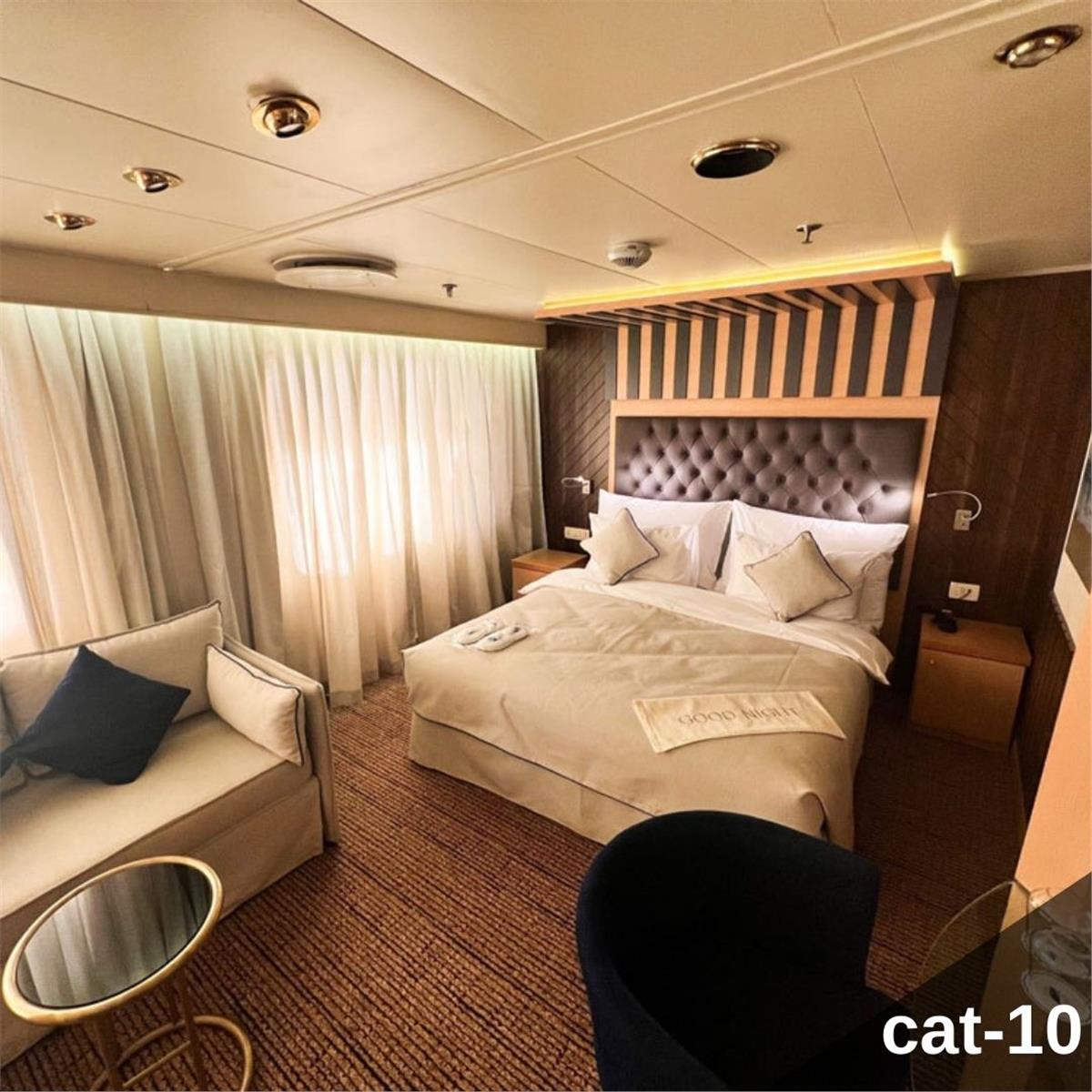 Gemini İle Çeşme Kalkışlı 3 Gece 4 Gün Konaklamalı 449€'dan Başlayan Fiyatlarla Patmos, Atina, Mikonos, Santorini, Rodos ile Yunan Adaları Turu