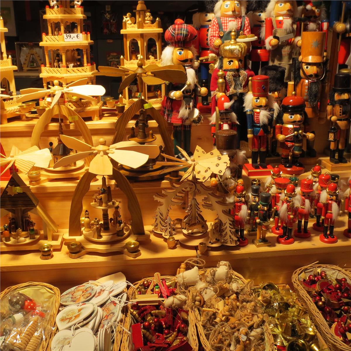 İzmir'den Uçaklı 3 Gece 4 Gün Konaklamalı Berlin, Dresden, Karlovy Vary ve Prag ile Noel Pazarları ve Yılbaşı Turu