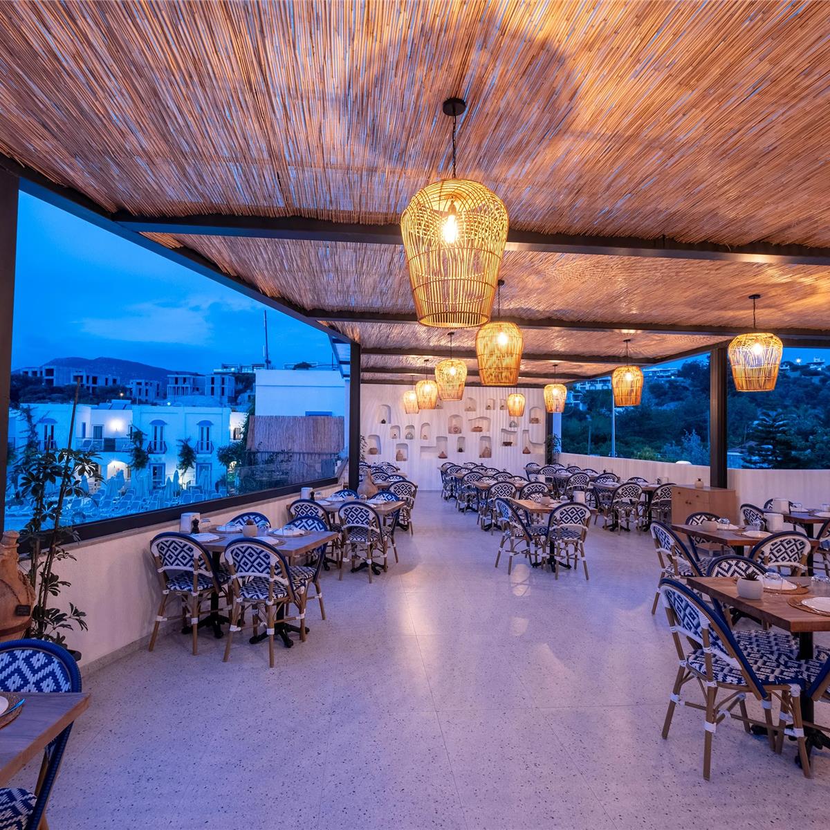 İzmir'den Otobüslü 3 Gece 4 Gün Konaklamalı Bayram Özel Paloma Family Club Hotel Bodrum Tatili