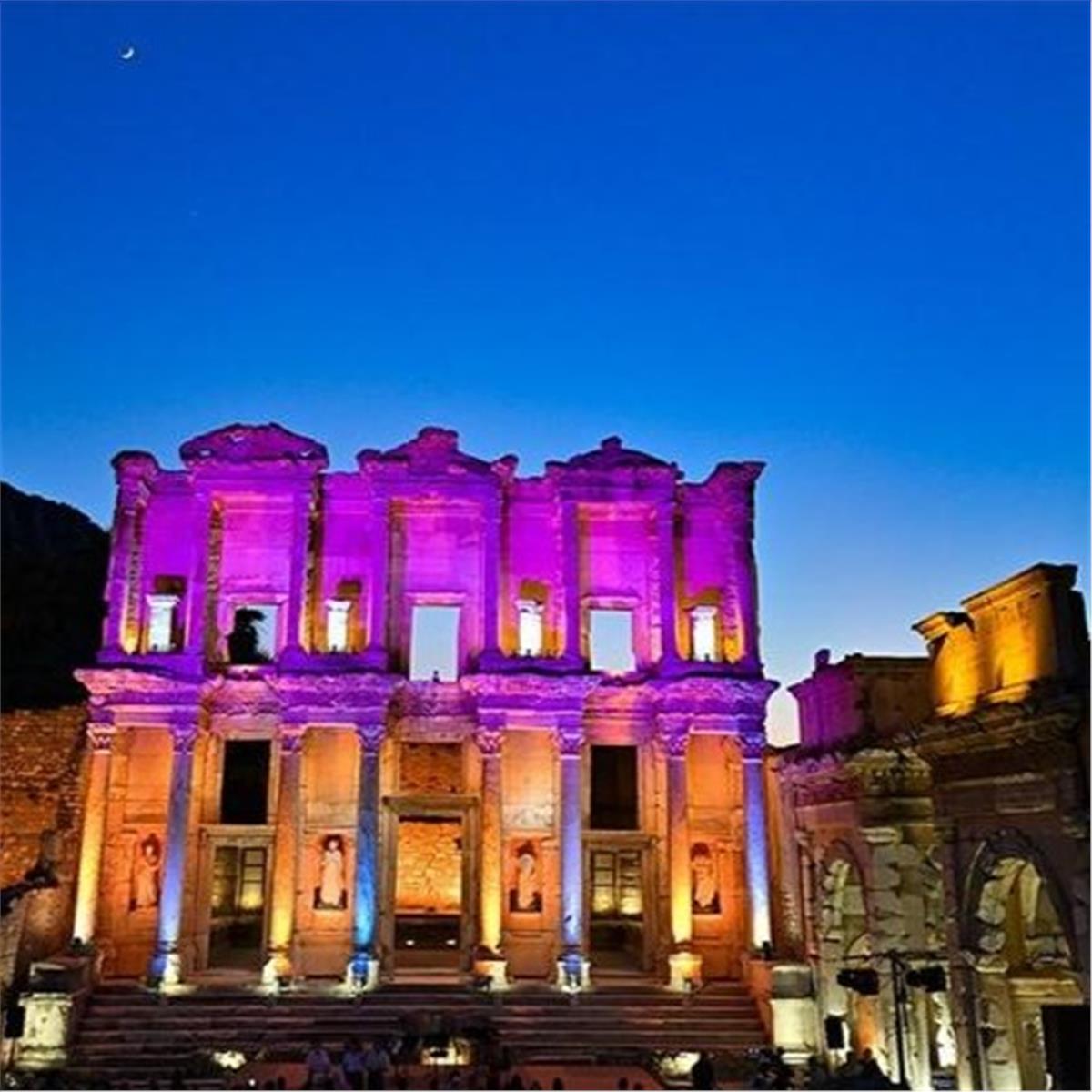 İzmir Çıkışlı Günübirlik Geceyi Aydınlatan Efes Antik Kenti, Şirince ve Meryemana Turu