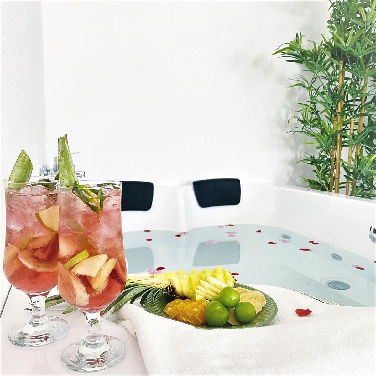 Mordoğan Aren Boutique Resort Hotel’de çift kişi açık büfe kahvaltı dahil konaklama seçenekleri