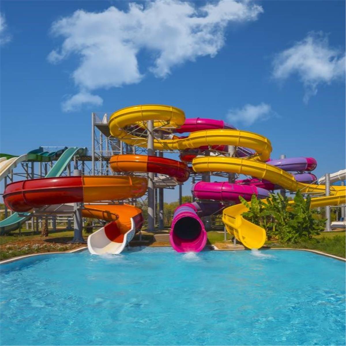 İzmir'den Uçak Kalkışlı 2 Gece 3 Gün Konaklamalı Kıbrıs Concorde Luxury Resort'ta Tarkan Yılbaşı Galası