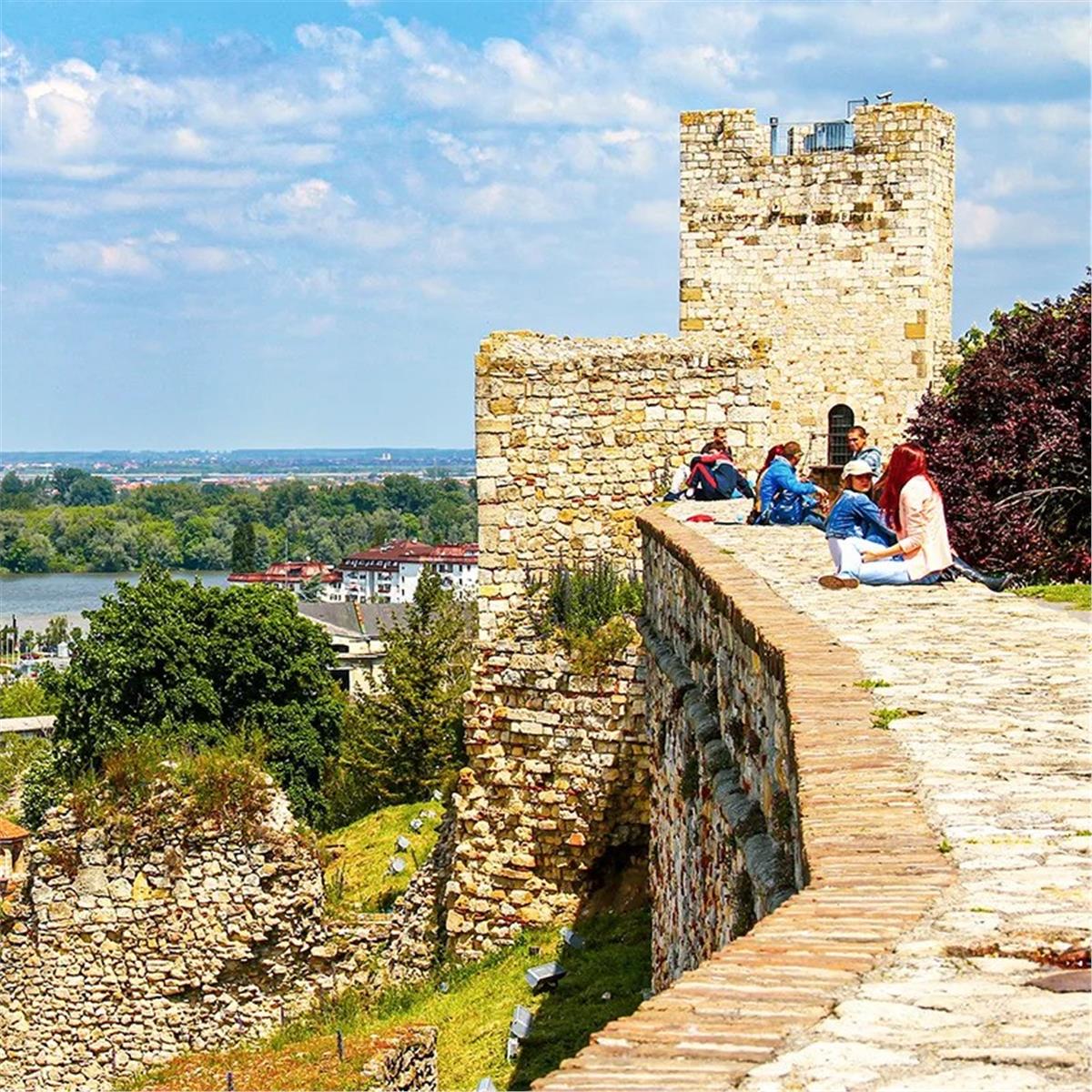 İzmir'den Uçaklı 7 Gece 8 Gün Konaklamalı Vizesiz Büyük Balkan Turu