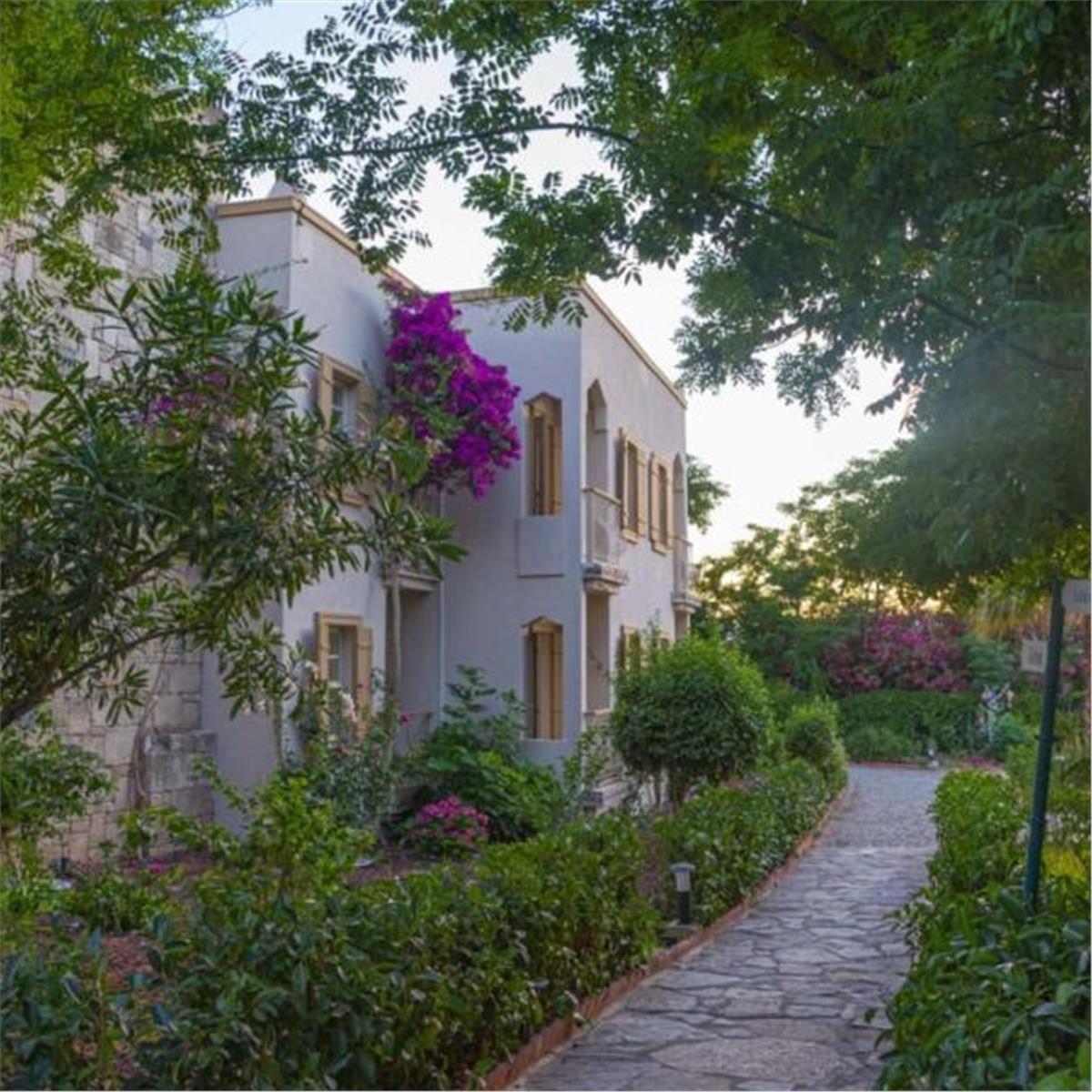 Her Şey Dahil 4 Yıldızlı Golden Museum Resort & Spa