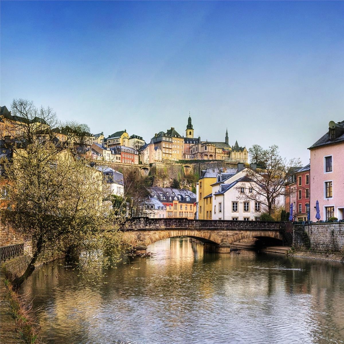 İzmir'den Uçaklı 7 Gece 8 Gün Konaklamalı Benelüks Fransa Almanya Görkemli Üçlü