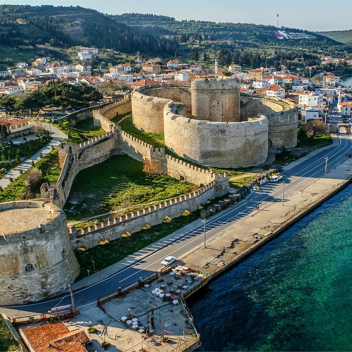 İzmir Çıkışlı 2 gece 3 gün Gökçeada, Bozcaada ve Çanakkale Şehitlik Turu