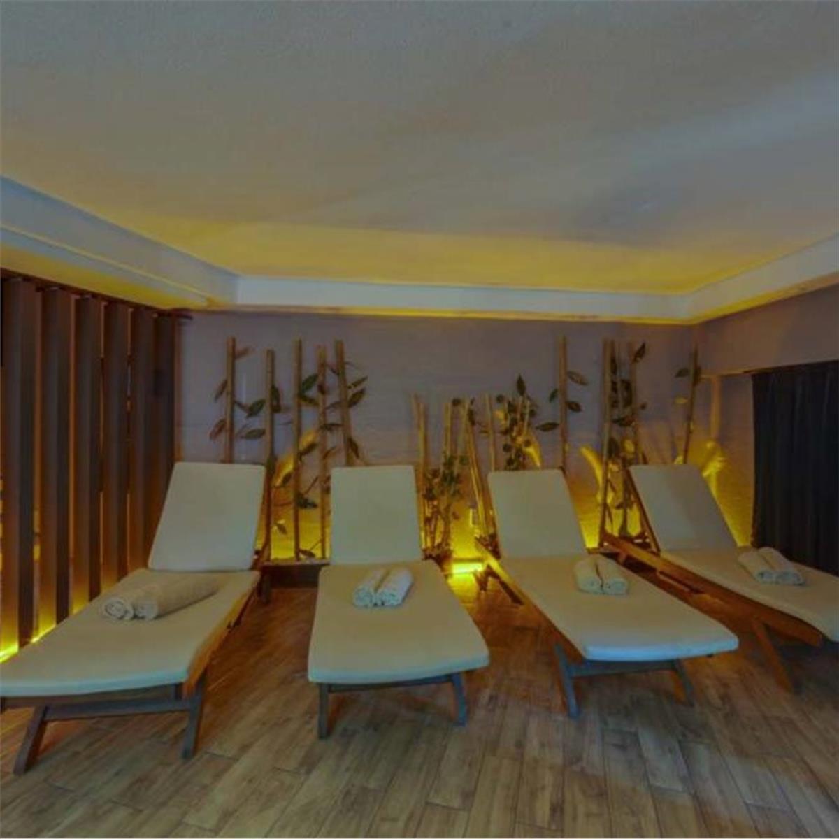 İzmir Kalkışlı Ulaşım ile 3 ve 4 gece seçenekli Bodrum Smart Holiday Hotel Herşey Dahil Konaklama