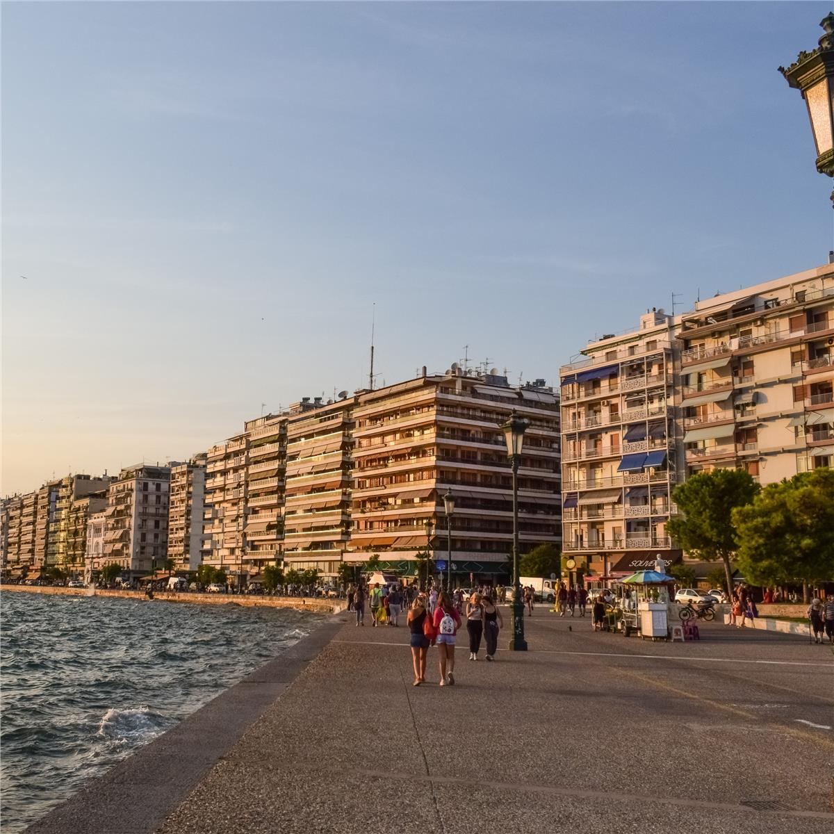 İzmir'den Uçaklı 3 Gece 4 Gün Konaklamalı Atina Selanik Midilli Turu