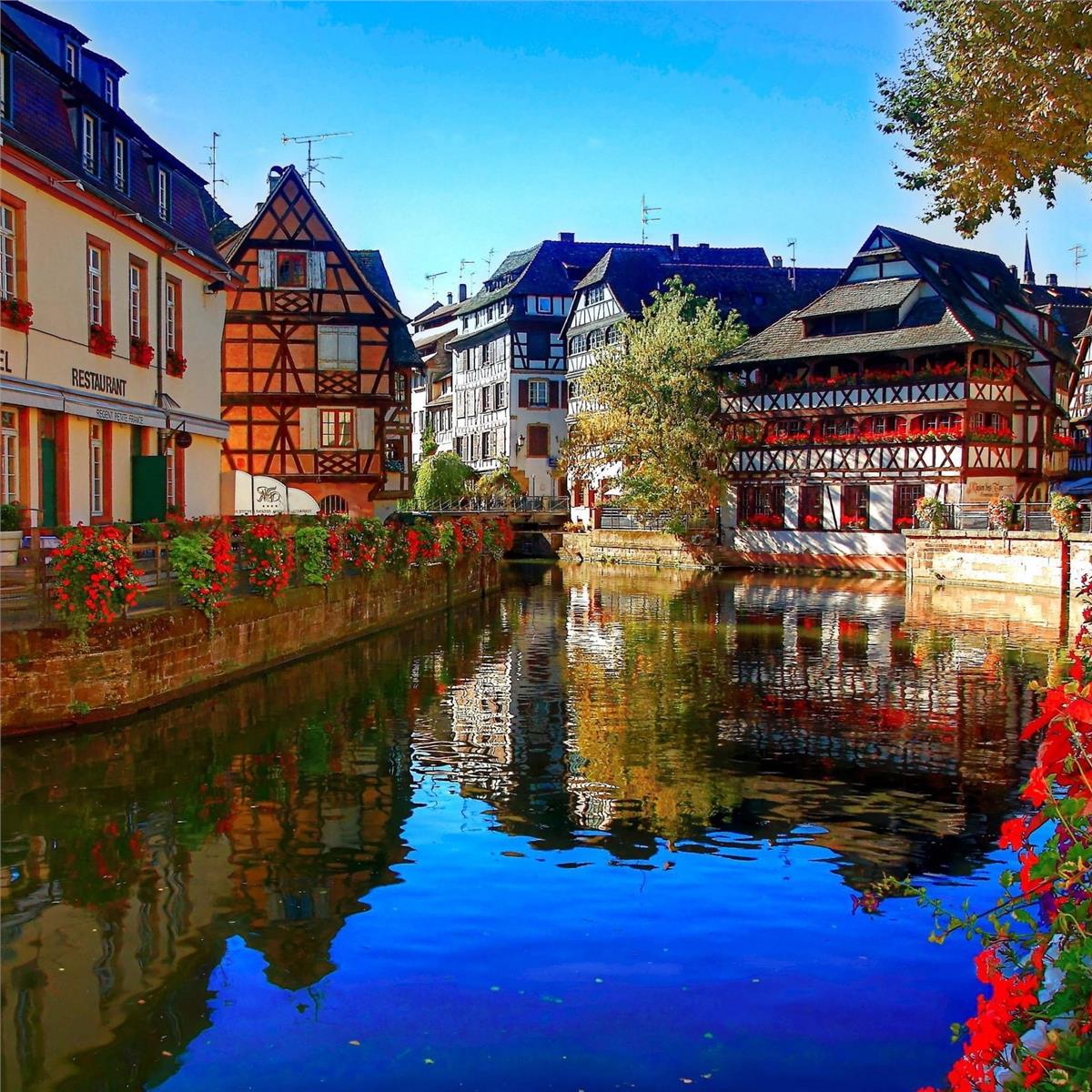 İzmir'den Uçaklı 6 Gece 7 Gün Konaklamalı Fransa İsviçre Almanya Rüyası Turu