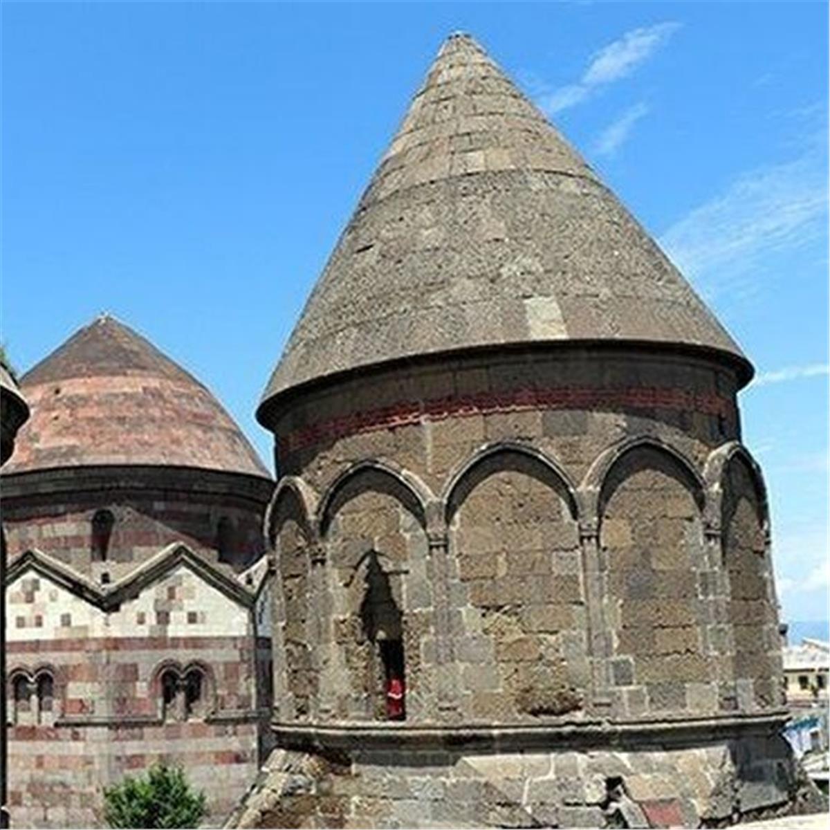 İzmir'den Uçaklı Yılbaşı Özel 3 Gece 4 Gün Konaklamalı Van Ve Kars Turu