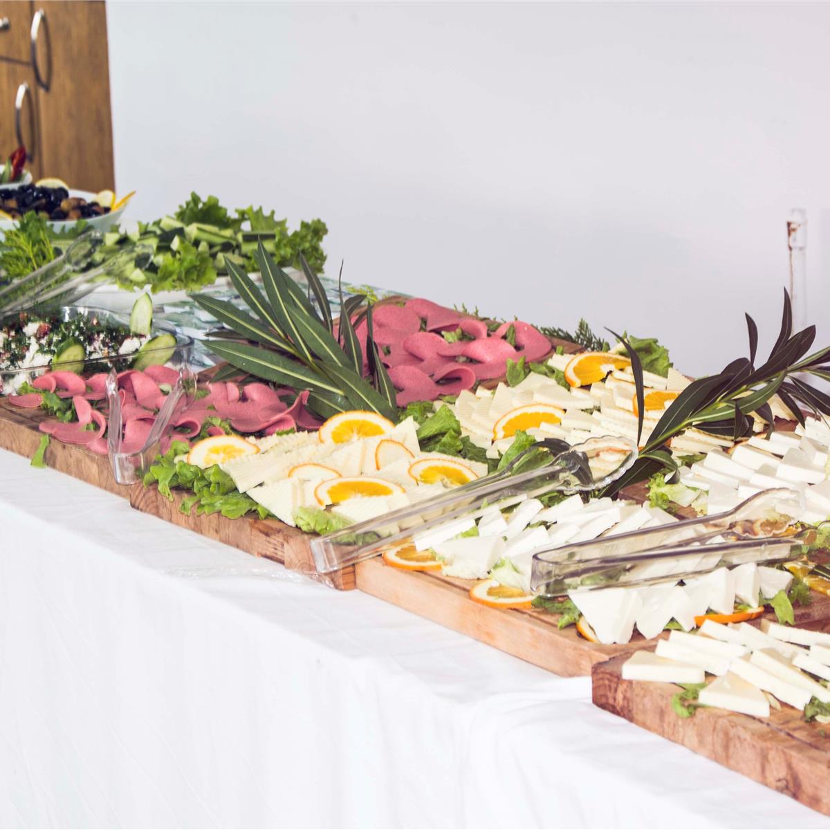 Buca Atlıspor İhtisas Kulübü’nde Enfes Lezzetler Eşliğinde Serpme K