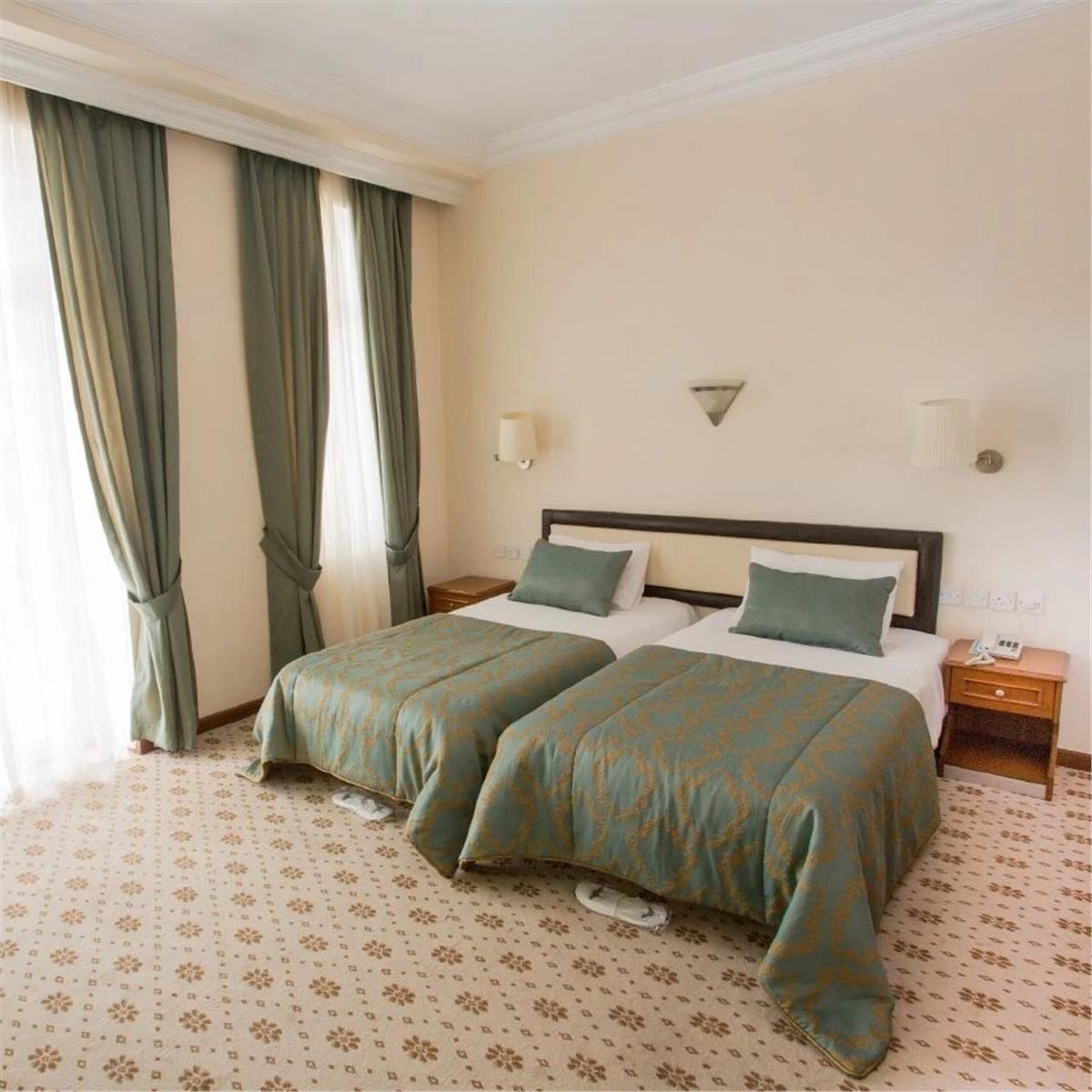 İzmir'den Uçak İle Hareketli Kıbrıs Dome Hotel Oda Kahvaltı Konaklama Seçenekleri