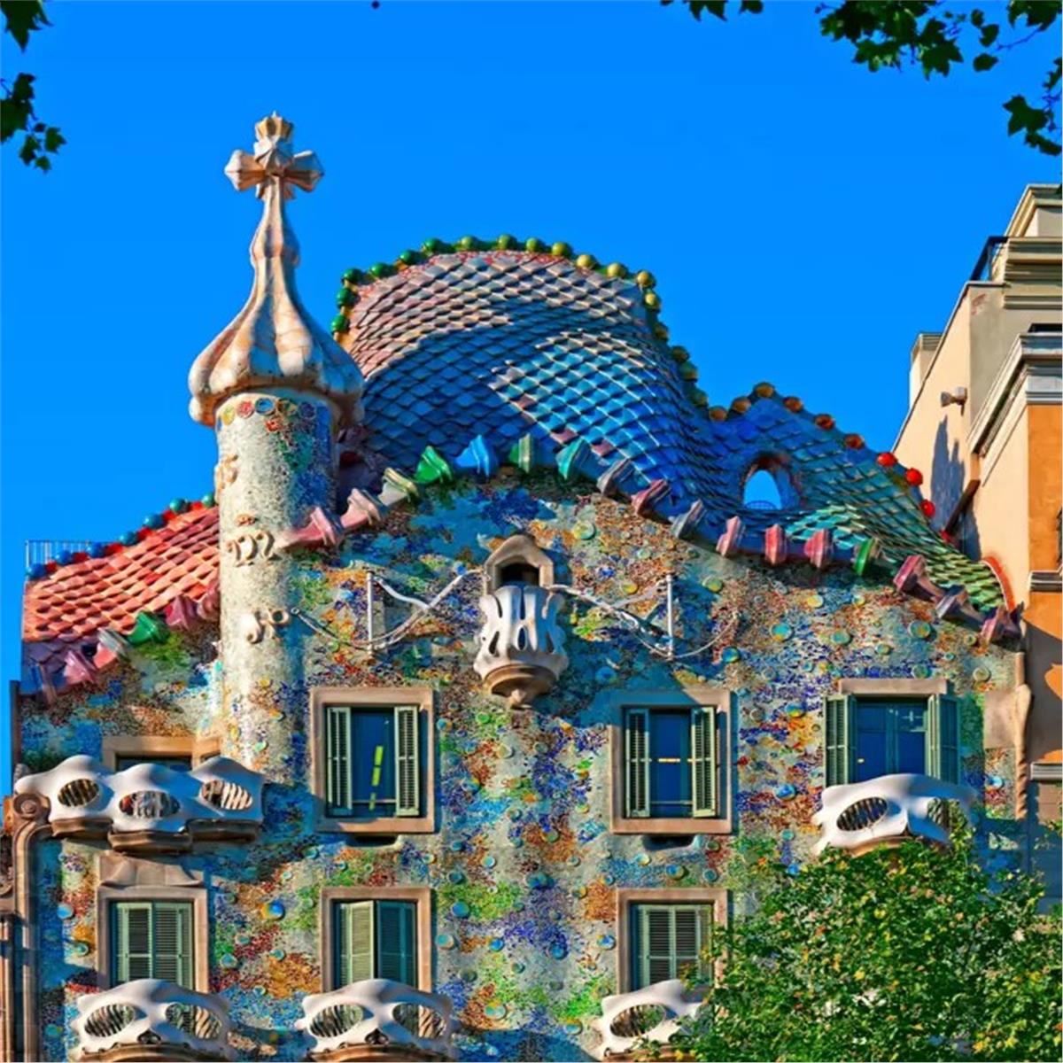 İzmir'den Uçak İle Hareketli 7 Gece 8 Gün Konaklamalı İspanya ve Endülüs İkonları Turu