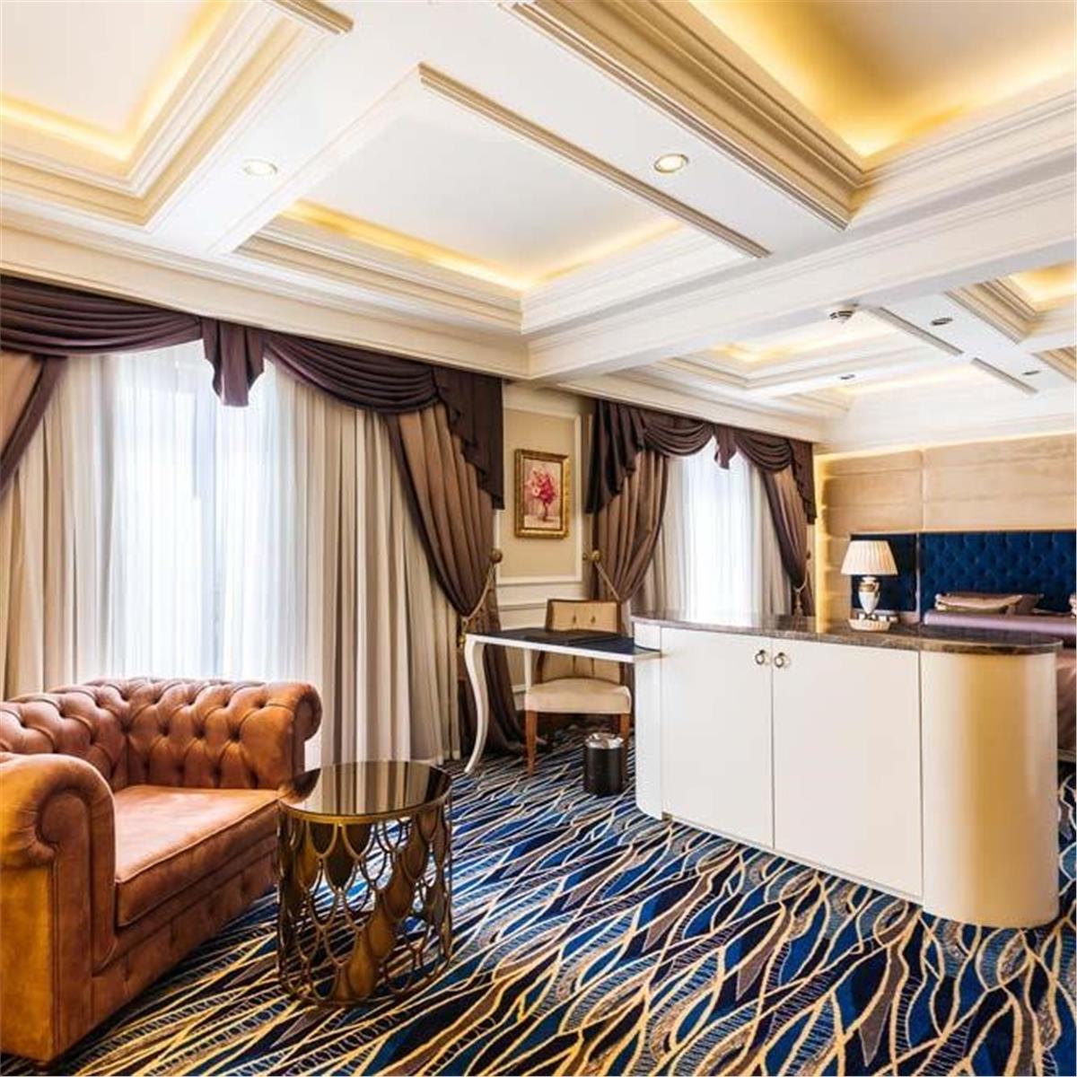 İzmir'den Uçak İle Hareketli Kıbrıs Lord’s Palace Hotel Tam Pansiyon Plus Konaklama Seçenekleri