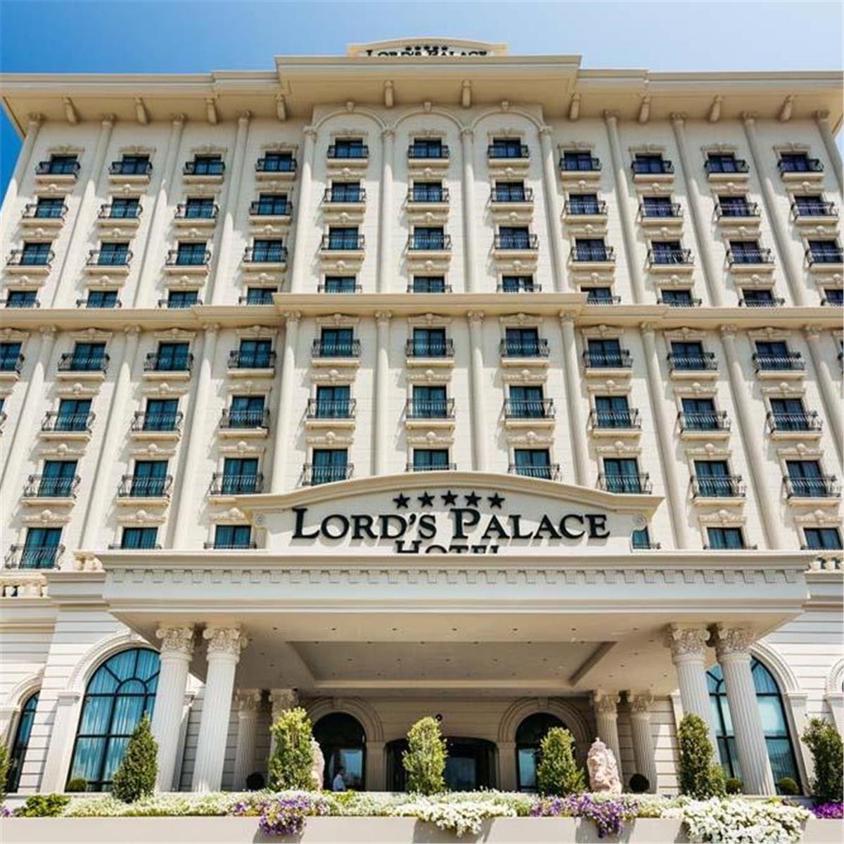 İzmir'den Uçak İle Hareketli Kıbrıs Lord’s Palace Hotel Tam Pansiyon Plus Konaklama Seçenekleri