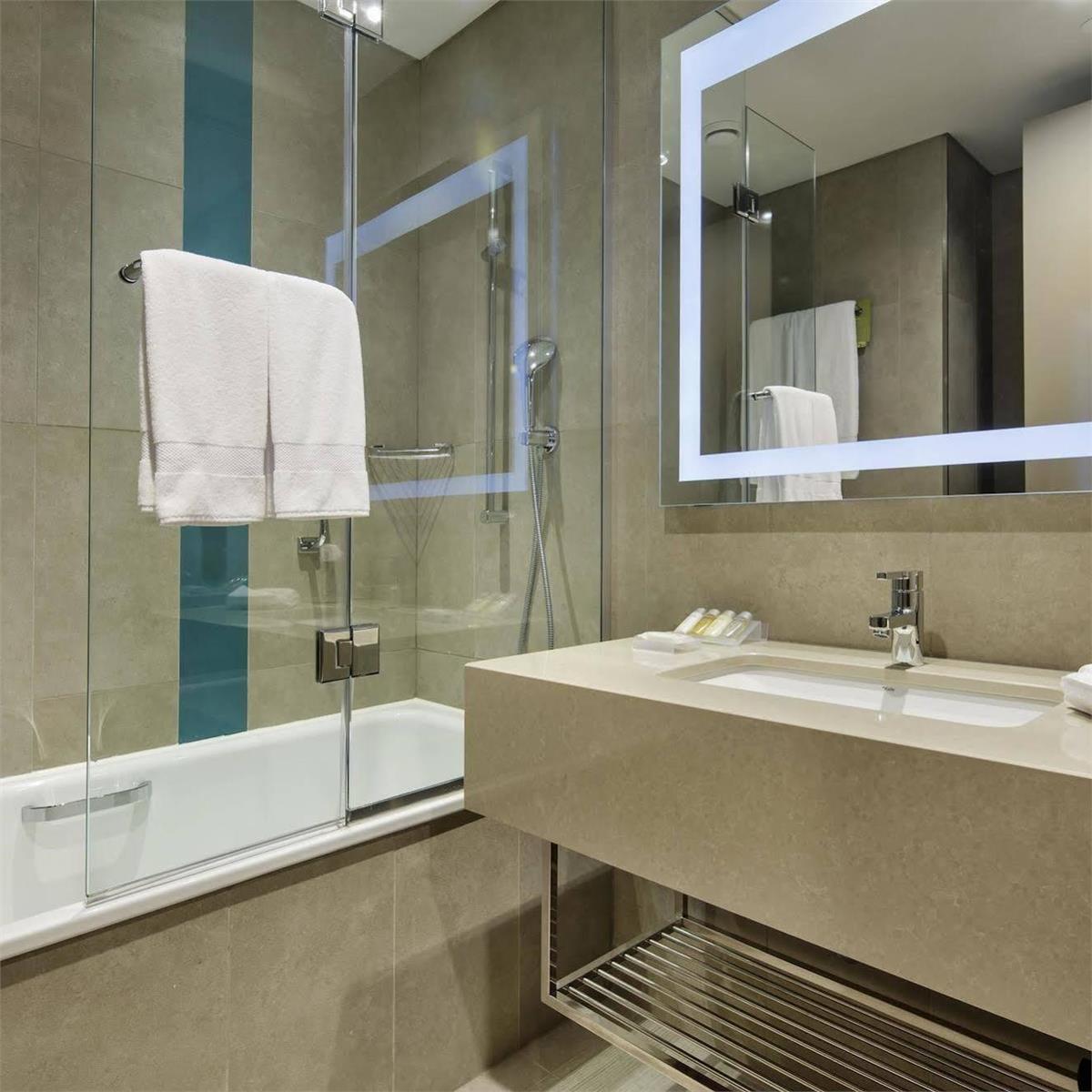 İzmir Çıkışlı 2 gece 3 gün Hilton Garden Inn Hotel Airport Konaklamalı İstanbul Uludağ Keyif Kültür Turu