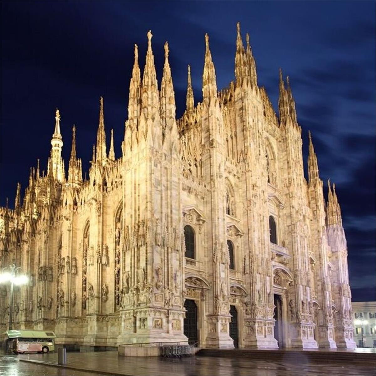 İzmir'den Uçak İle Hareketli 7 Gece 8 Gün Konaklamalı Dolu Dolu Büyük İtalya Turu