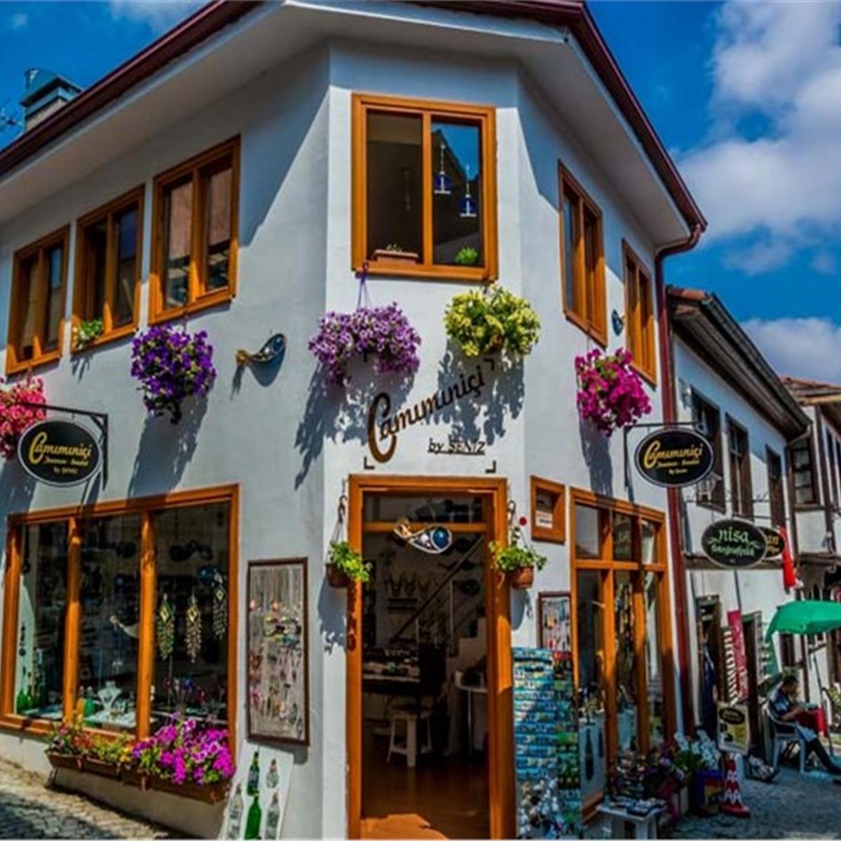 İzmir Çıkışlı 1 Gece 2 Gün Konaklamalı Eskişehir Kütahya Turu 