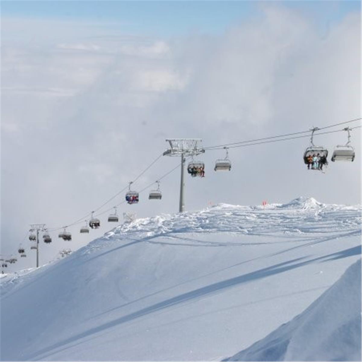 İzmir'den Kalkışlı 3 Gece 4 Gün 4 Yıldızlı Perun Lodge & Spa Hotel Konaklamalı Bansko Kayak Merkezi Turu