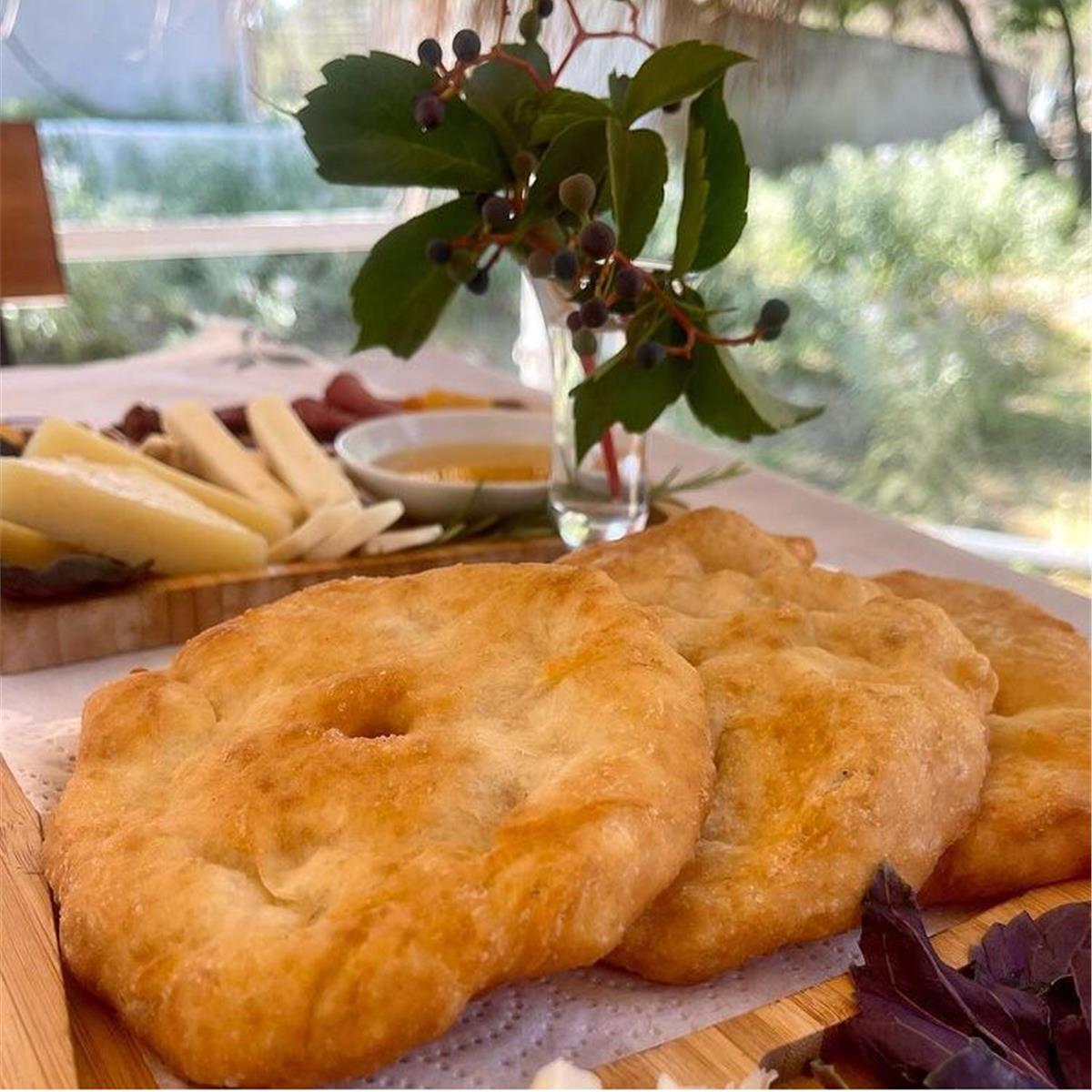 Güzelbahçe Liv Garden Çamlıpınar'da enfes Serpme köy Kahvaltısı keyfi