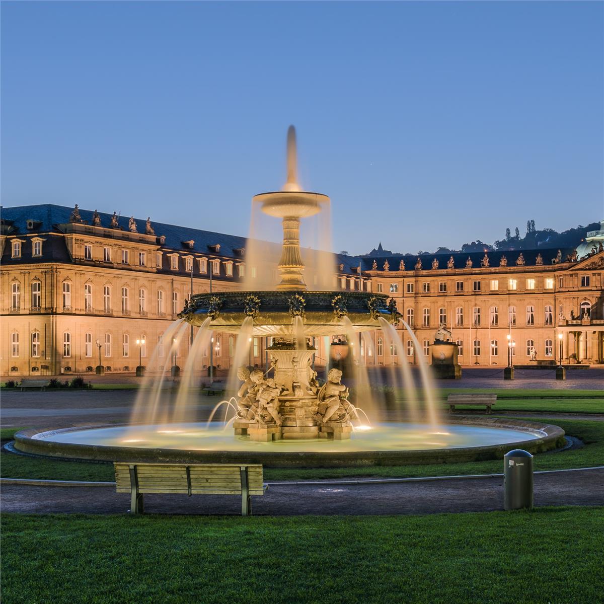 İzmir'den Uçaklı 6 Gece 7 Gün Konaklamalı Grand Benelux, Alsace, Paris Ve Almanya Turu