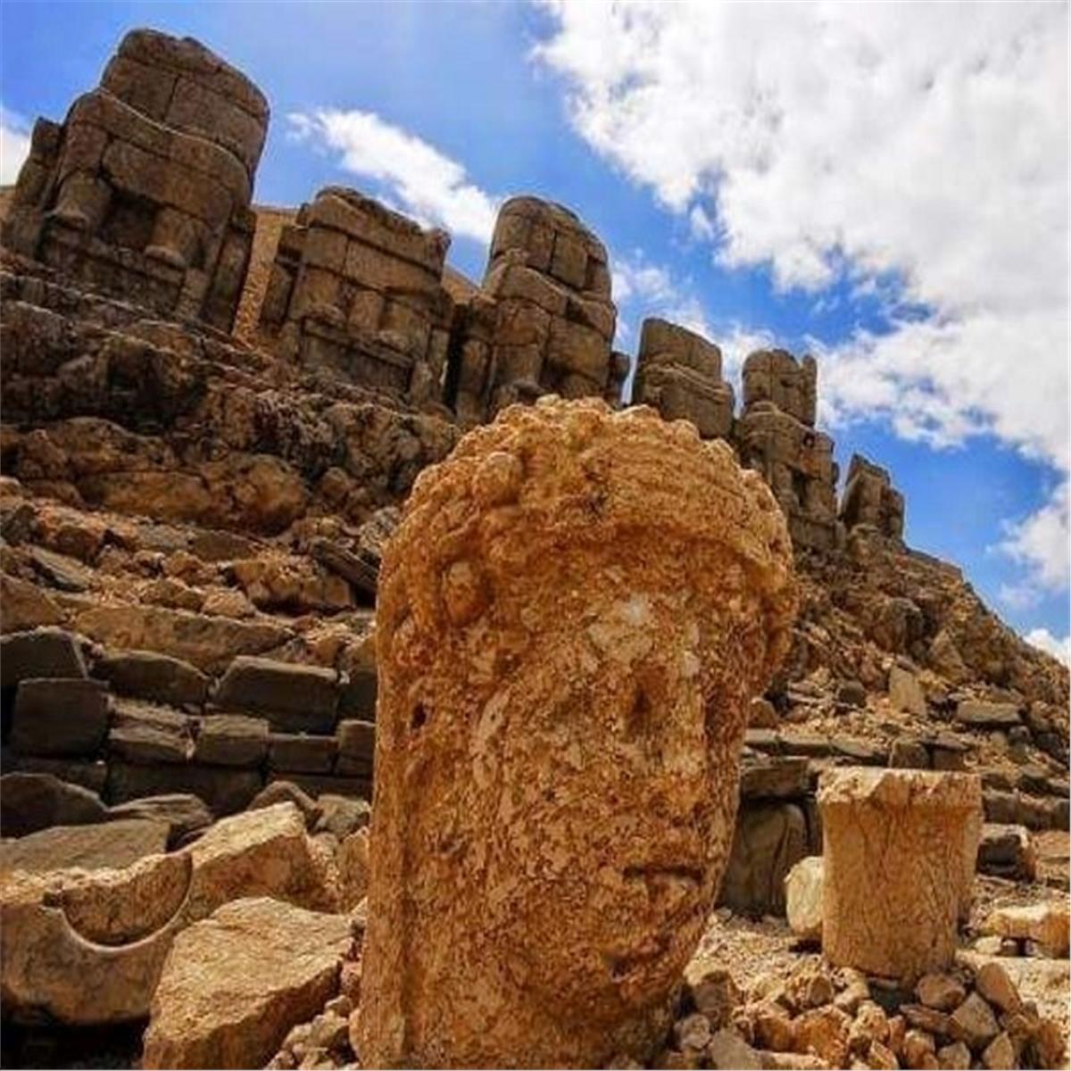 İzmir'den Uçaklı Ramazan Bayramı Özel 3 Gece 4 Gün Konaklamalı GAP Rüzgarı Turu (Gaziantep Gidiş - Diyarbakır Dönüş)