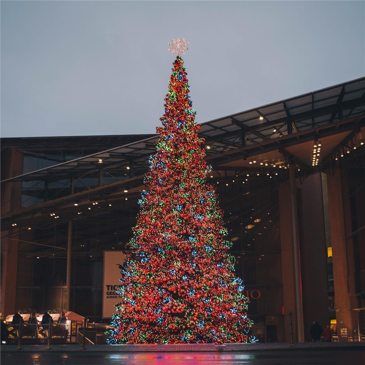 İzmir'den Uçaklı 3 Gece 4 Gün Konaklamalı Berlin, Dresden, Karlovy Vary ve Prag ile Noel Pazarları ve Yılbaşı Turu