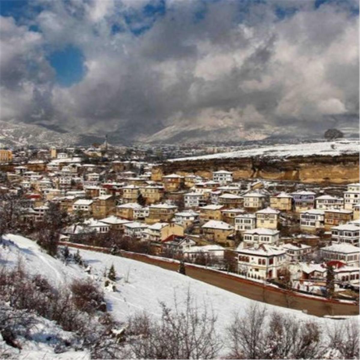 2 Gece 3 Gün Konaklamalı Bolu Abant, Amasra, Göynük, Safranbolu, Yedigöller Turu