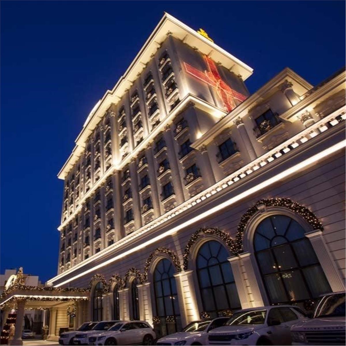 İzmir'den Uçak İle Hareketli Kıbrıs Lord’s Palace Hotel Tam Pansiyon Plus Konaklama Seçenekleri