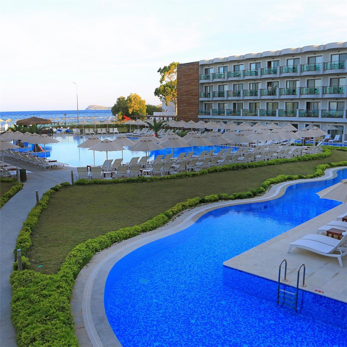 İzmir'den Kalkışlı 3 Gece 4 Gün Konaklamalı Ultra Her Şey Dahil 5 Yıldızlı Bodrum My Ella Hotel Resort