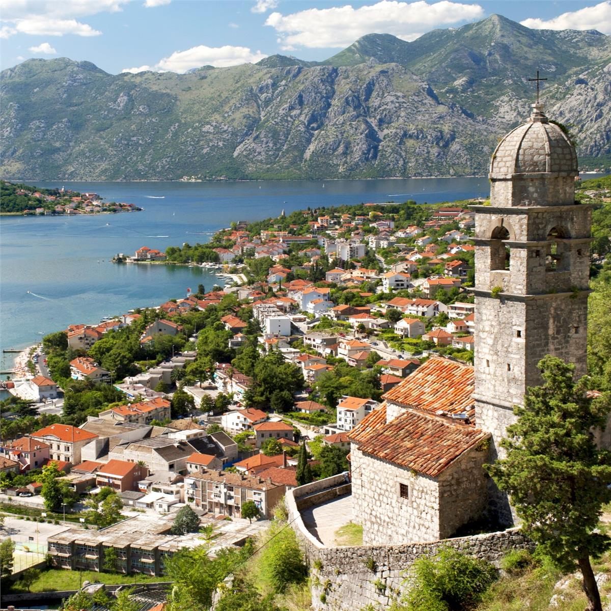 İzmir'den Uçaklı 3 Gece 4 Gün Konaklamalı Budva Turu