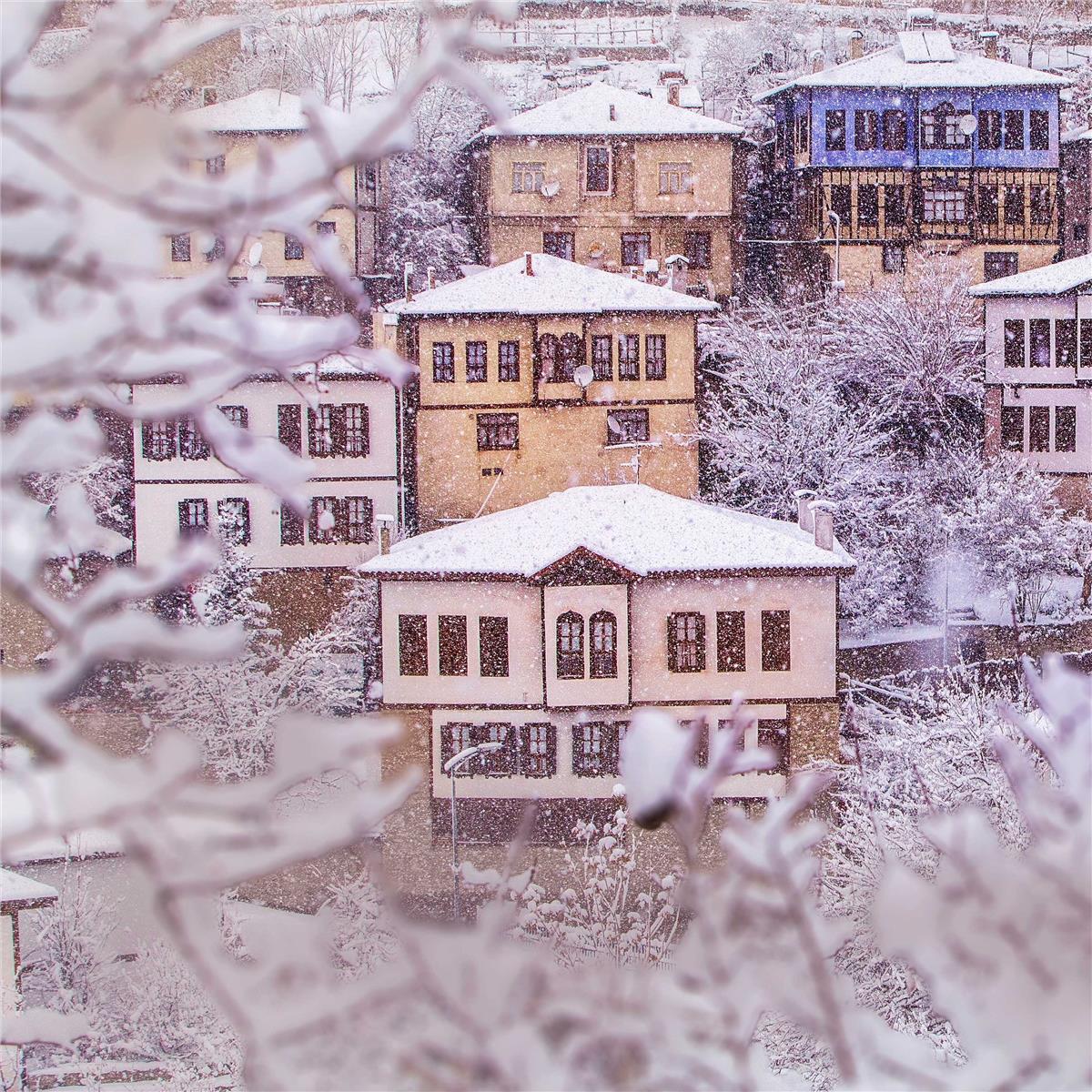 2 Gece 3 Gün Konaklamalı Bolu Abant, Amasra, Göynük, Safranbolu, Yedigöller Turu
