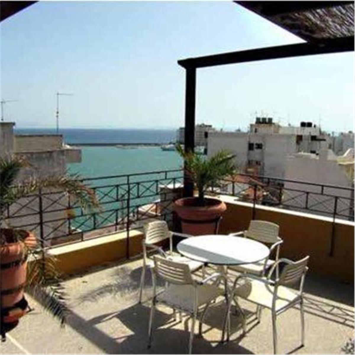 Çeşme'den Hareketli Yılbaşı Özel 2 Gece 3 Gün 2* Diana Hotel Konaklamalı Sakız Adası Turu Üstelik Yılbaşı Tavernalı