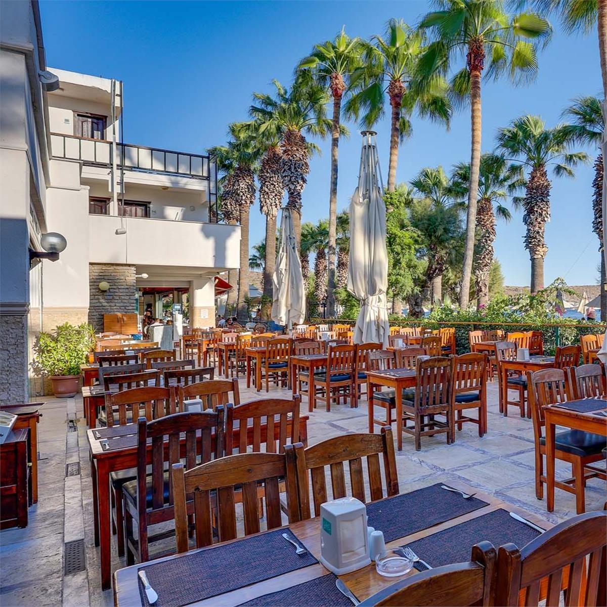 İzmir'den Otobüslü 3 Gece 4 Gün Bodrum Turu Sami Beach Hotel Konaklama