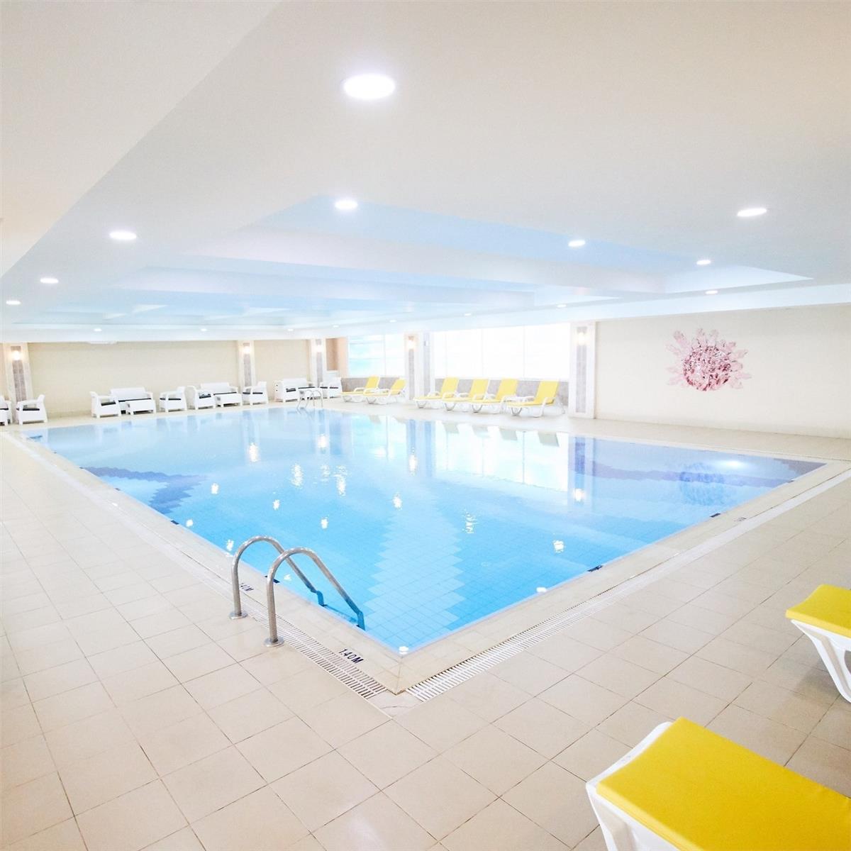 İzmir'den Uçak Bileti ve Otel Transferi Dahil 2 Gece ve 3 Gün Konaklamalı Kıbrıs Salamis Bay Conti Resort Hotel'de Gülden Yılbaşı Galası