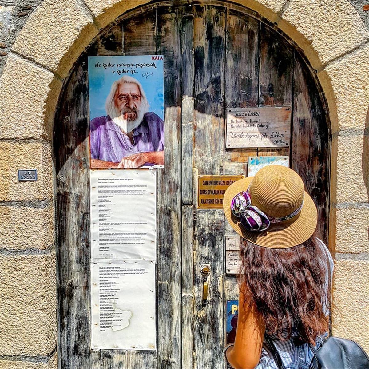 İzmir Çıkışlı Günübirlik Datça, Marmaris Kız Kumu, Turgut Şelalesi Turu. Üstelik kahvaltı dahil