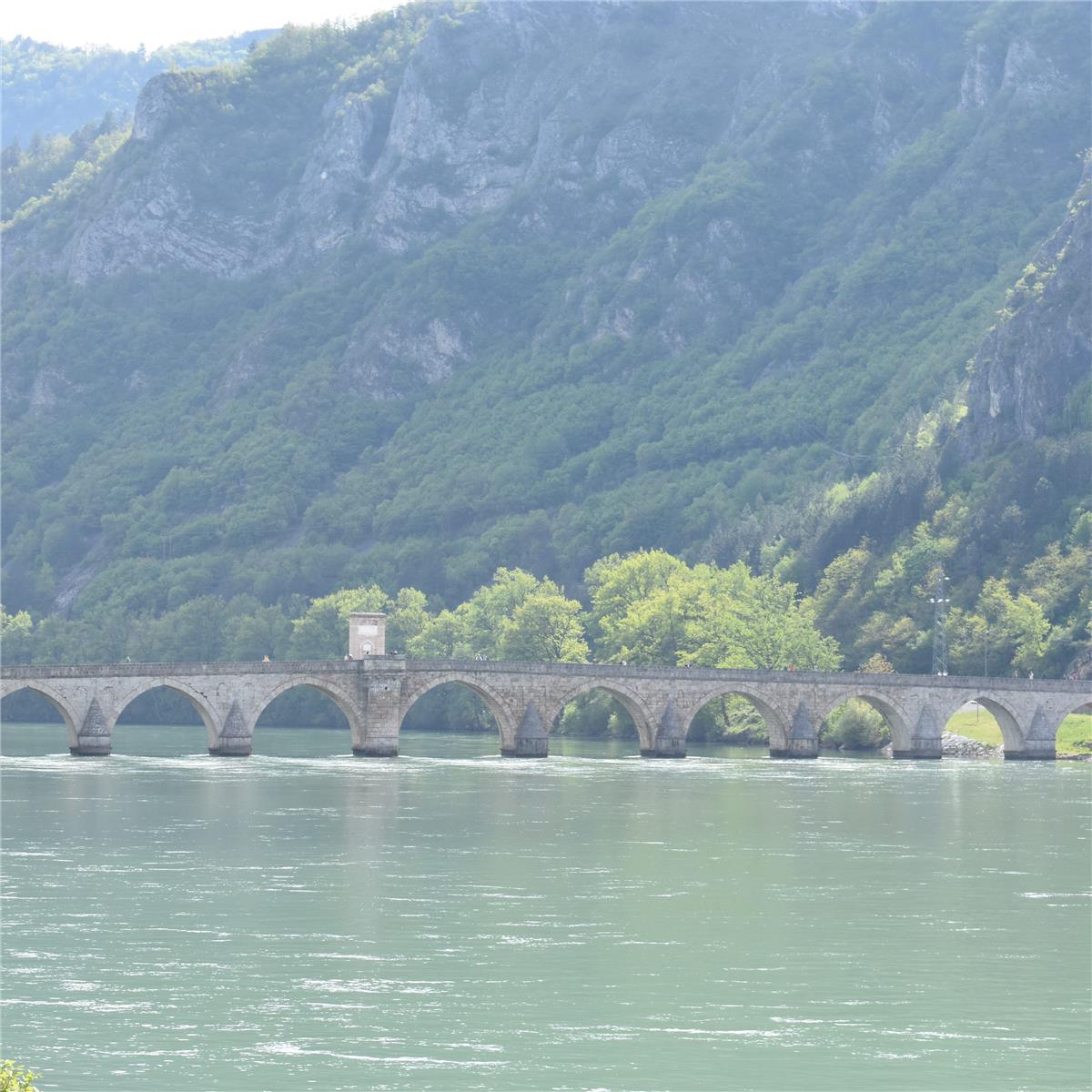 İzmir'den Otobüslü 8 Gece 9 Gün Konaklamalı Tüm Ekstralar ve Çevre Gezileri İle Orta Avrupa Masalı Turu