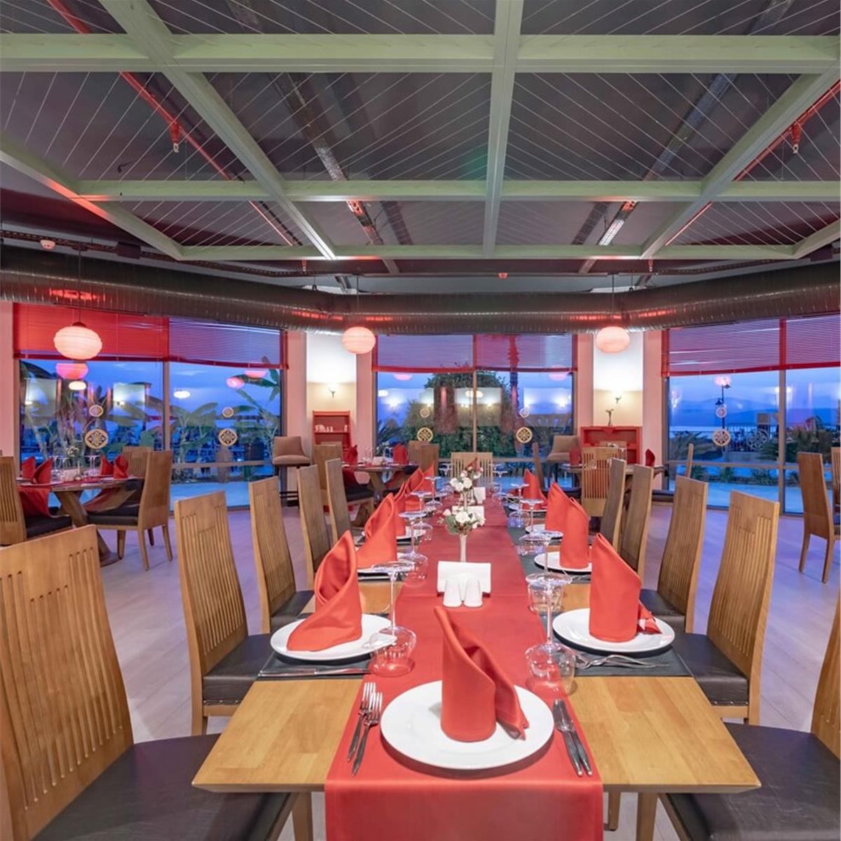 Royal Teos Thermal Resort Clinic & SPA konaklama